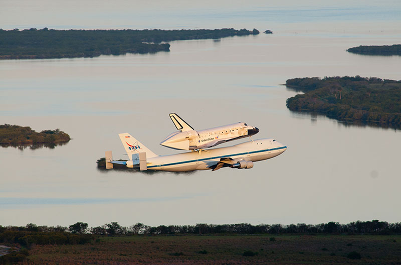 Space shuttle Discovery mated to jumbo jet for ride to Smithsonian