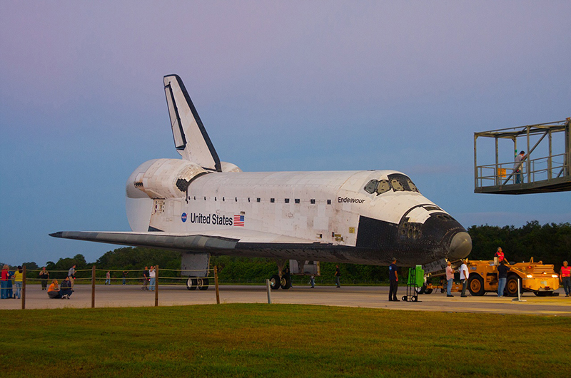 Space shuttle Endeavour mounted on 747 jet for final flight to L.A.